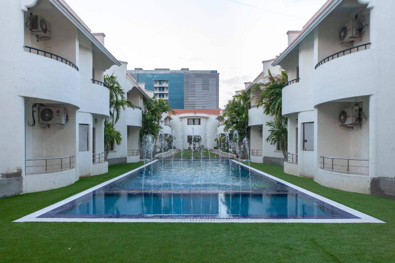 Capital O 6229 Ilara Hotels And Resorts Siruseri Esterno foto
