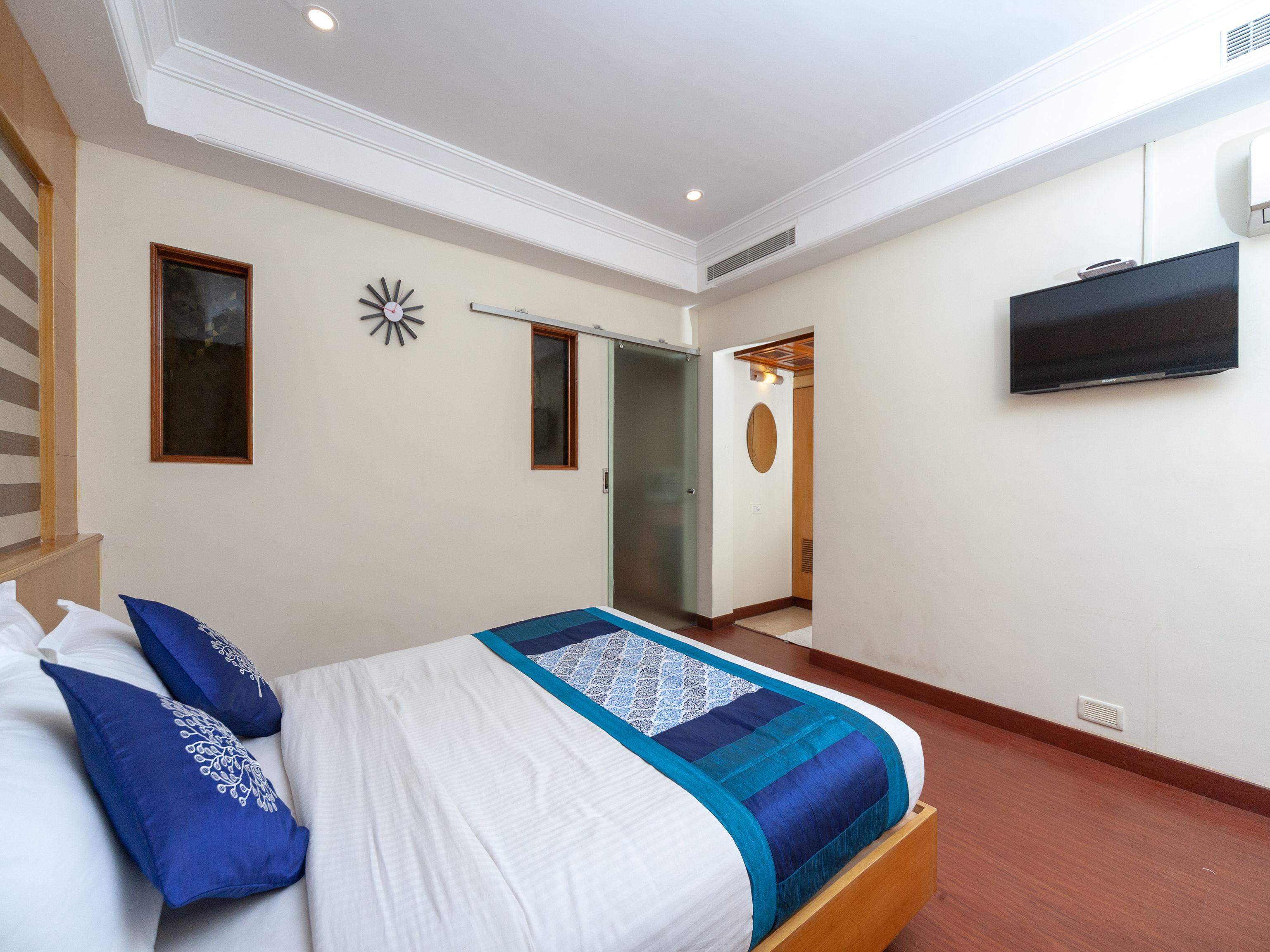Capital O 6229 Ilara Hotels And Resorts Siruseri Esterno foto